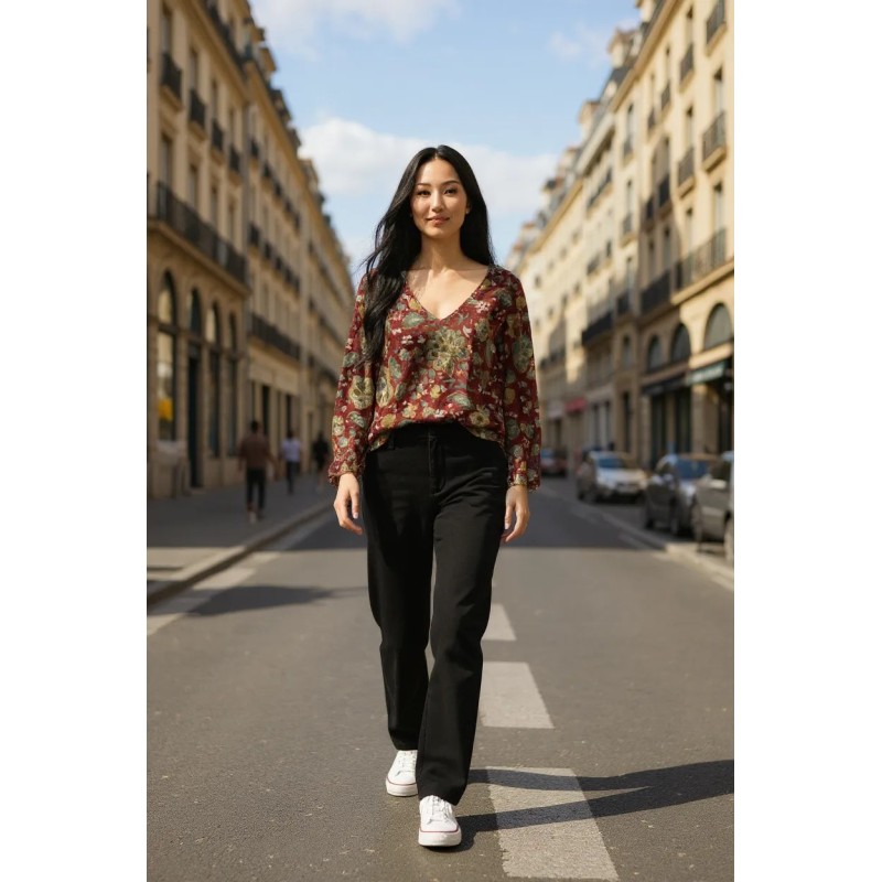 Top in transparent voile