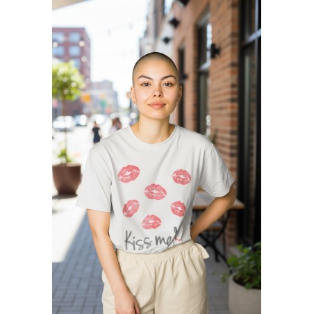T-Shirt Kiss Me